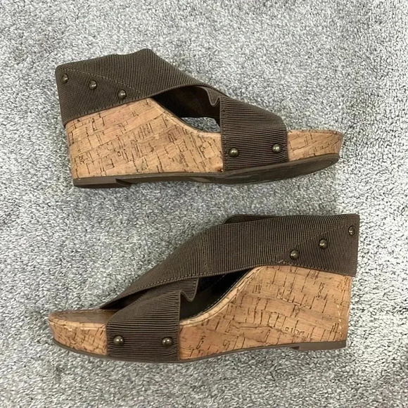 Curfew Size 9 Brown, Tan Open Toe Cross Strap Wedges Heels - Picture 5 of 11